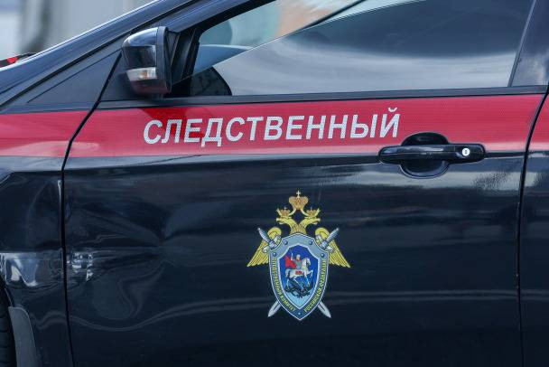 Обломки опалубки убили рабочего на стройке в Новосаратовке (2026)