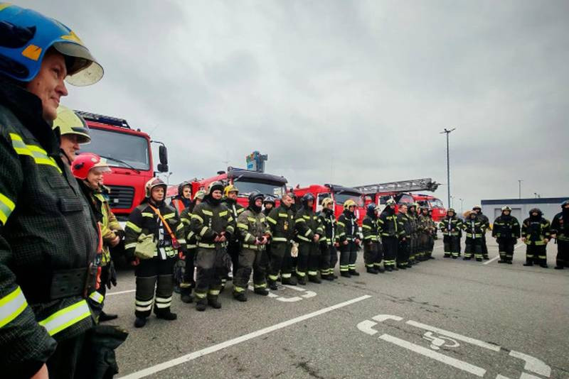 В &laquo;Меге Дыбенко&raquo; в Кудрово прошли масштабные пожарные учения (2026)